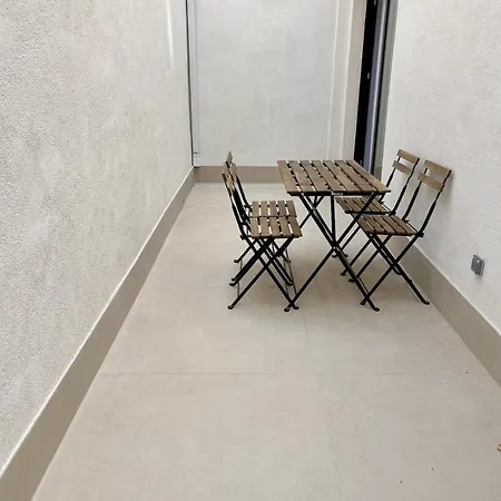 Osito Hub - Florista Apartment Valencia